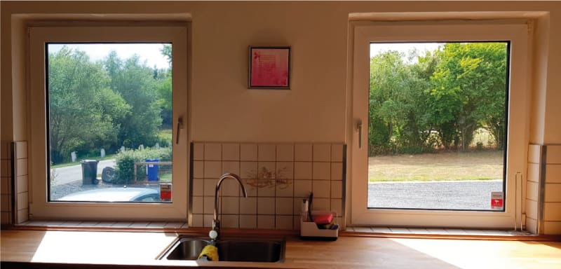 Vänster fönster: Med Sentinel Plus 35 Höger fönster: Utan solfilm